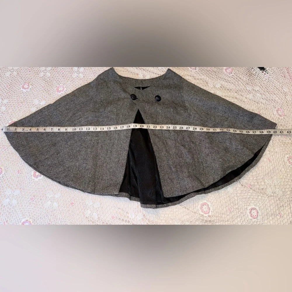 A.N.A Gray Cape Sweater Women’s L/XL